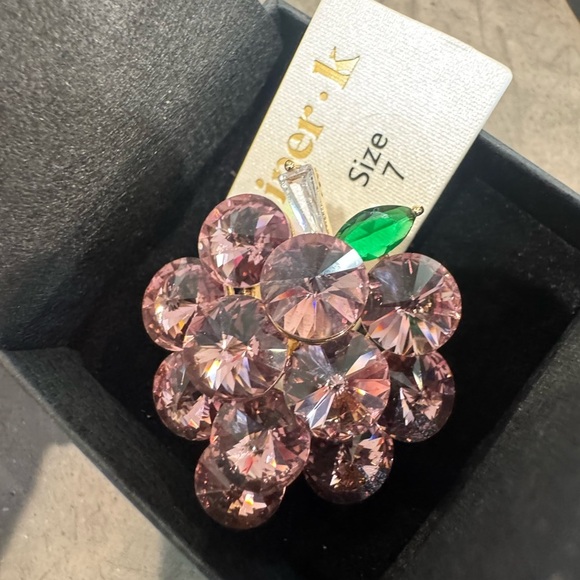 Elegant FUN & FABULOUS purple “grapes cluster” Ring🍇cubic zirconia/glass stones🍇 - Picture 1 of 7